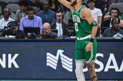 开云体育下载-灰熊主场击败骑士，取得六连胜