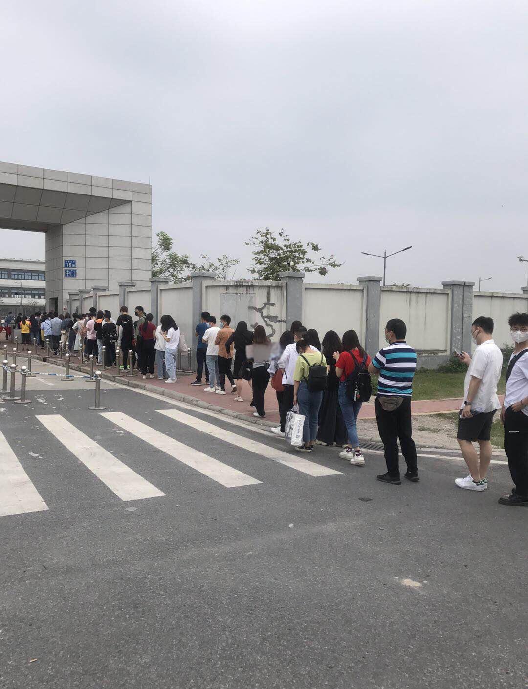 柏林联队主教练调整心态，力争重振士气