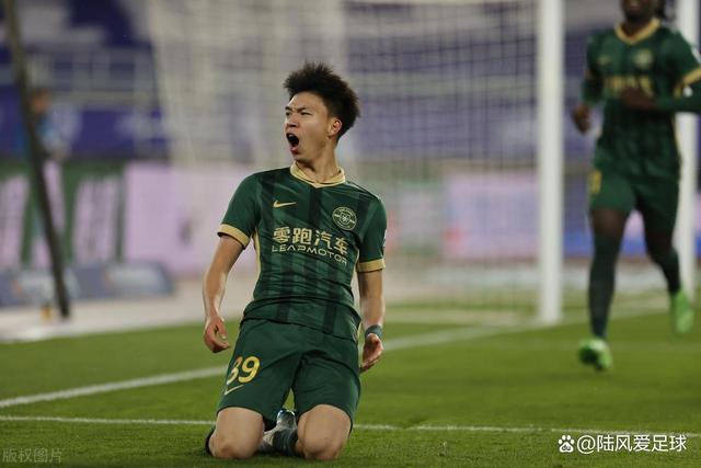 青年球员崭露头角，闪耀亚洲足坛未来