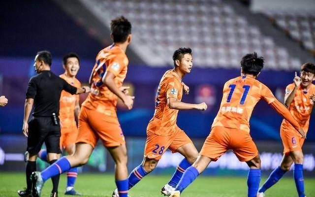 山东鲁能客场不敌深圳佳兆业