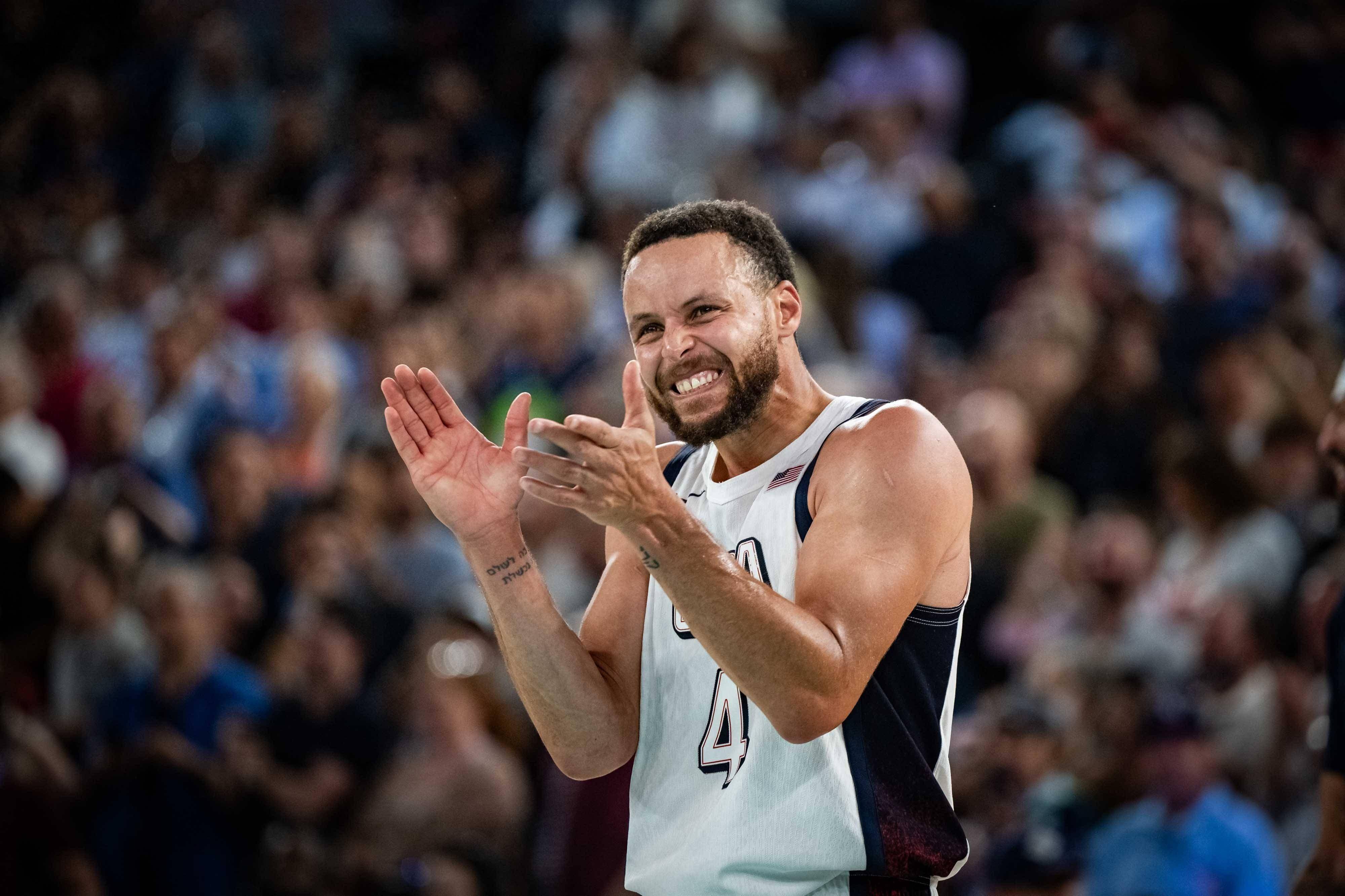 奥林匹亚科斯队在比赛中斩获胜利